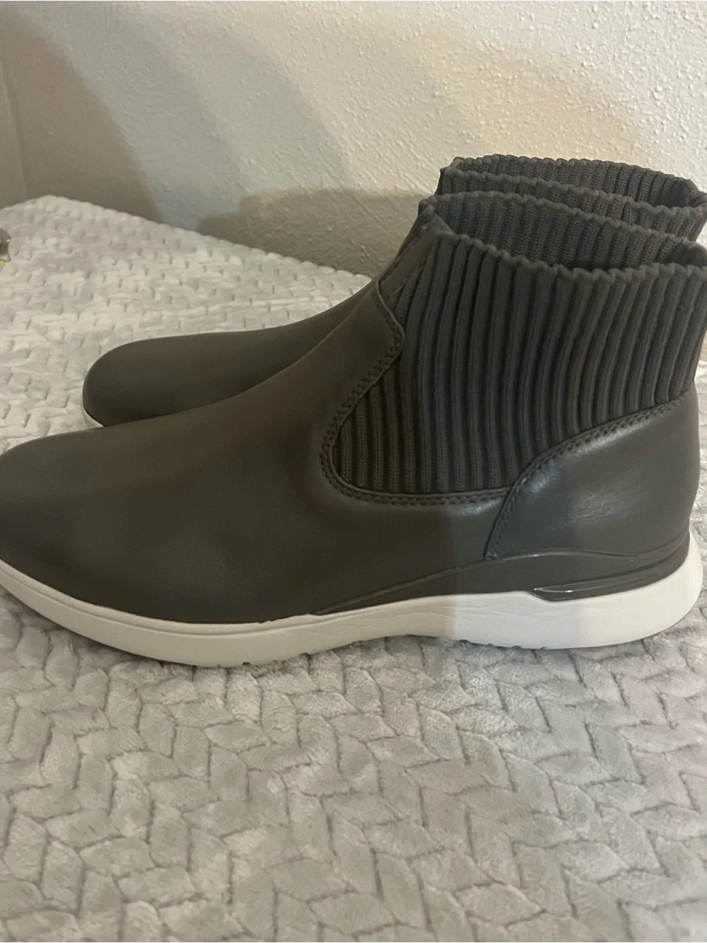 Womens Slip-On Knit-Collar Casual Sneakers - Charcoal